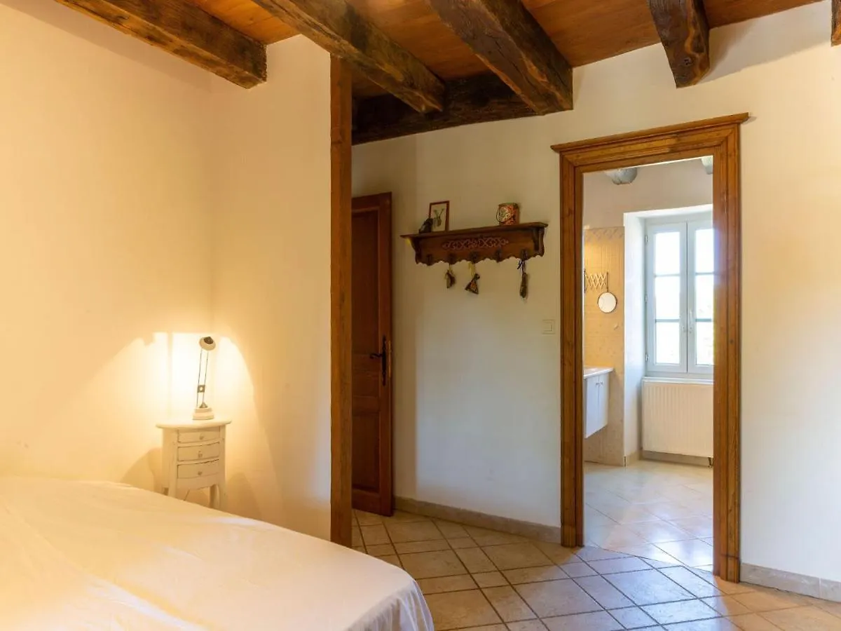 Splendid Holiday Home In D Gagnac With Heated Swimming Pool And Jacuzzi Degagnac