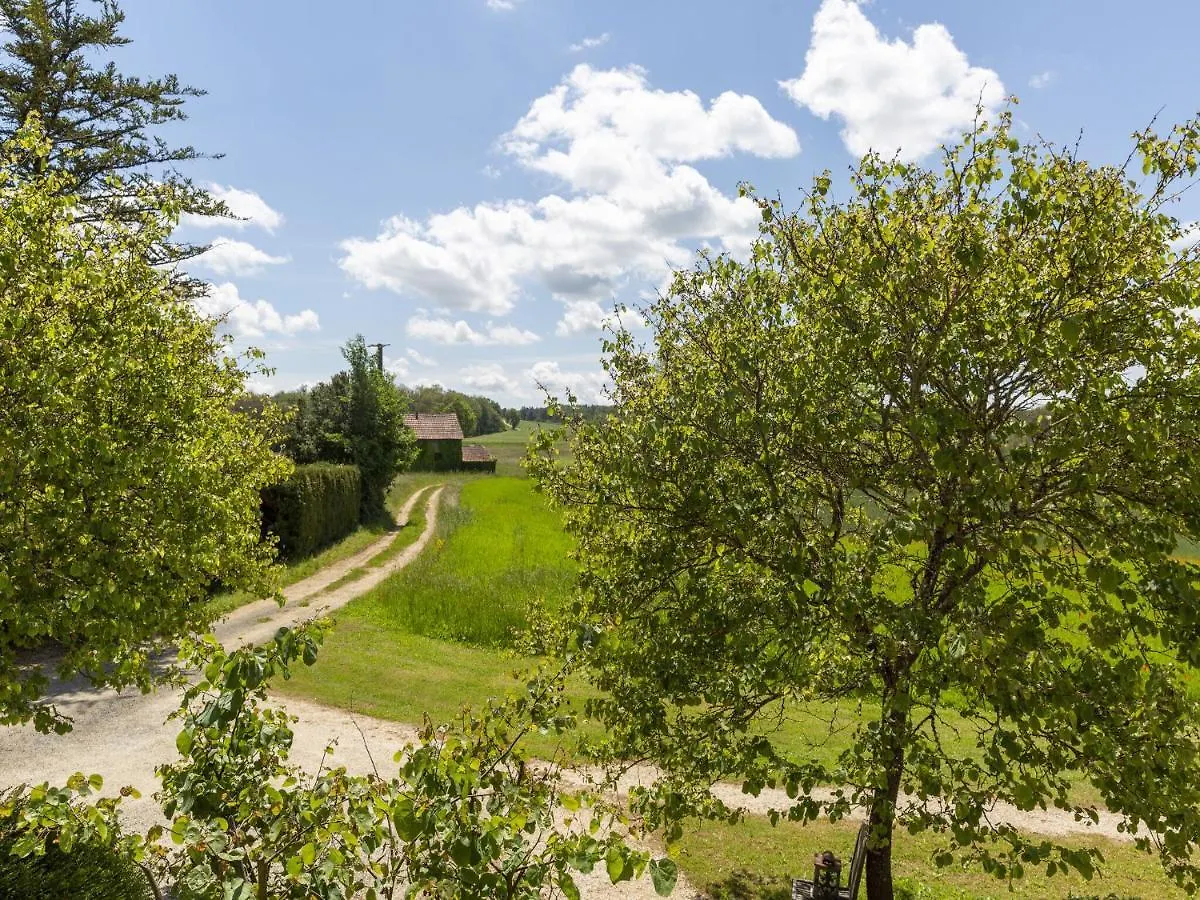 Splendid Holiday Home In D Gagnac With Heated Swimming Pool And Jacuzzi Degagnac France