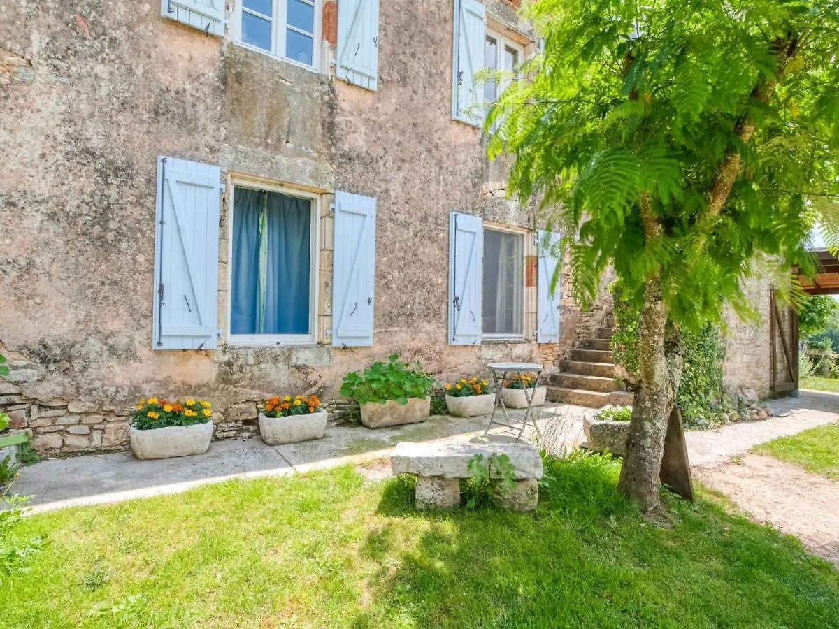 Splendid Holiday Home In D Gagnac With Heated Swimming Pool And Jacuzzi Degagnac