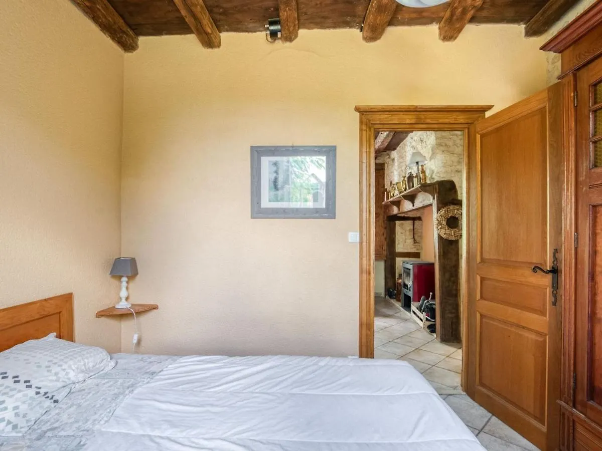 Splendid Holiday Home In D Gagnac With Heated Swimming Pool And Jacuzzi Degagnac