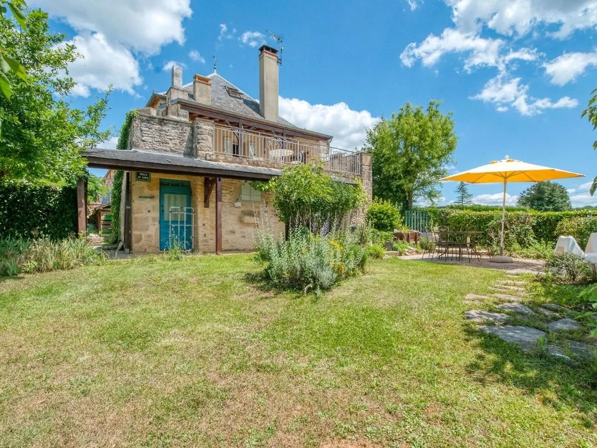 Splendid Holiday Home In D Gagnac With Heated Swimming Pool And Jacuzzi Degagnac