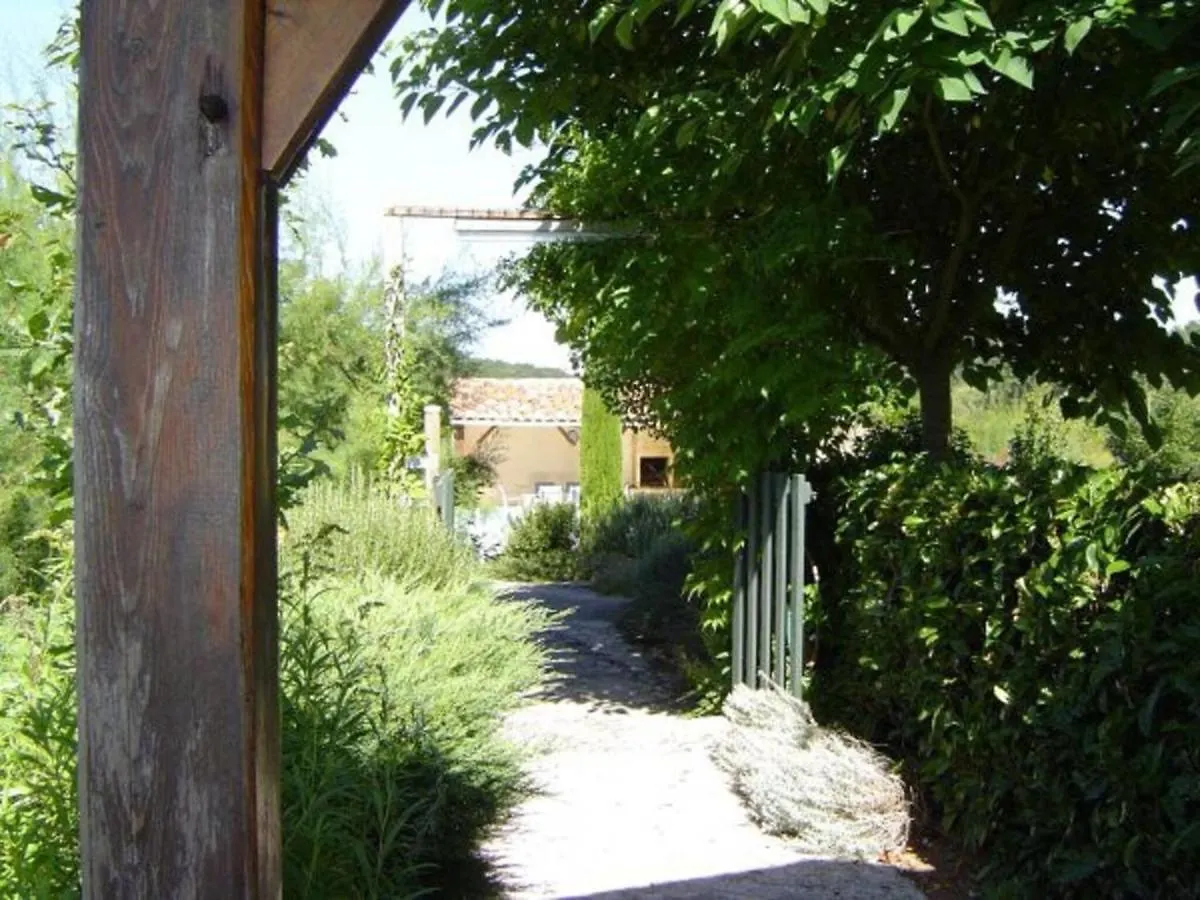 Splendid Holiday Home In D Gagnac With Heated Swimming Pool And Jacuzzi Degagnac